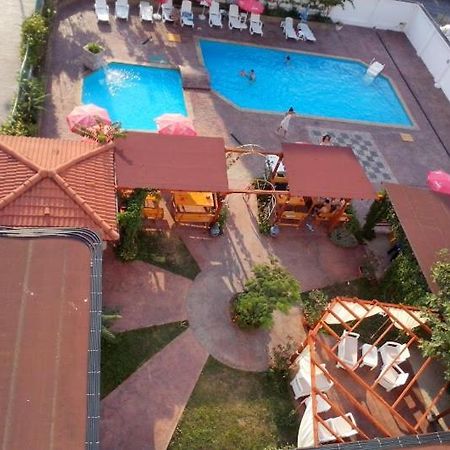 Alba Family Club Hotel Primorsko Ngoại thất bức ảnh