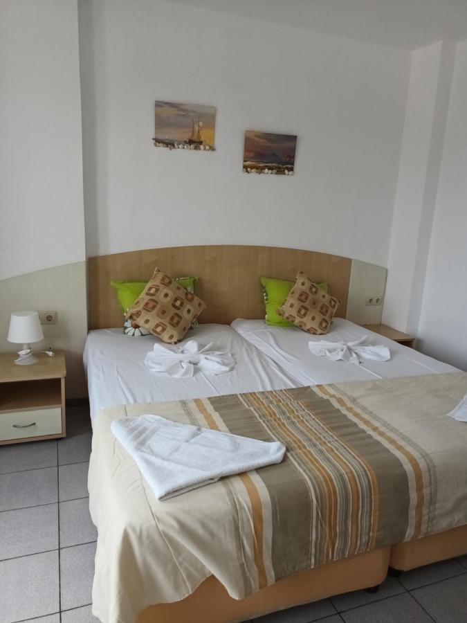 Alba Family Club Hotel Primorsko Ngoại thất bức ảnh