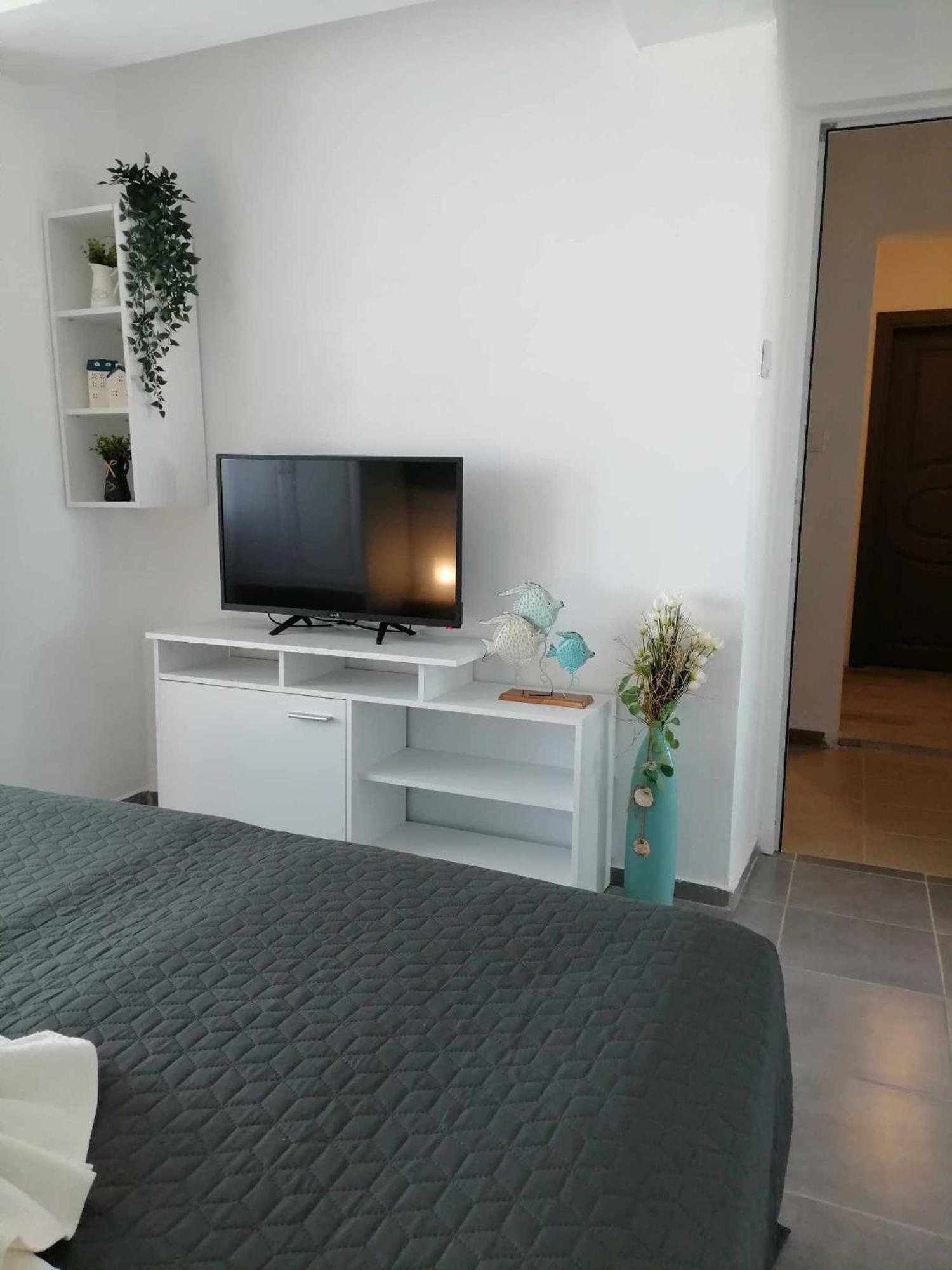Alba Family Club Hotel Primorsko Ngoại thất bức ảnh